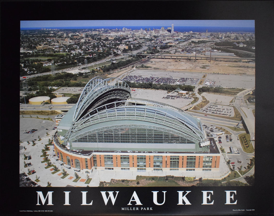 Milwaukee - Miller Park by Mike Smith